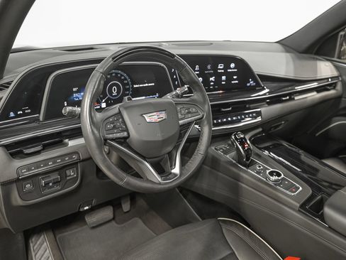 Used 2024 Cadillac Escalade ESV Sport w/ Touring Package AWD/4WD image 15