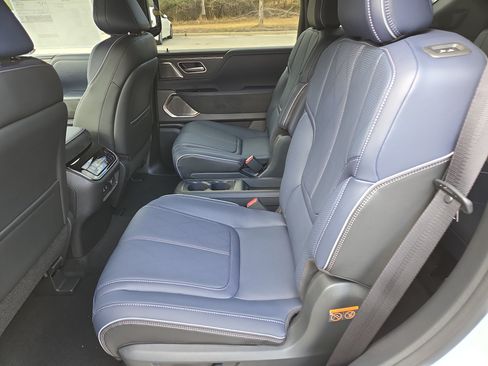 Used 2026 INFINITI QX80 4WD image 8