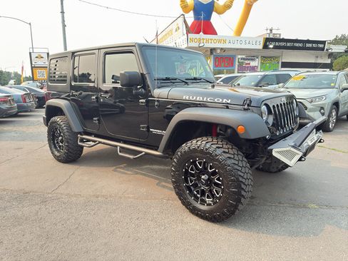 Used 2014 Jeep Wrangler Unlimited Rubicon AWD/4WD image 10