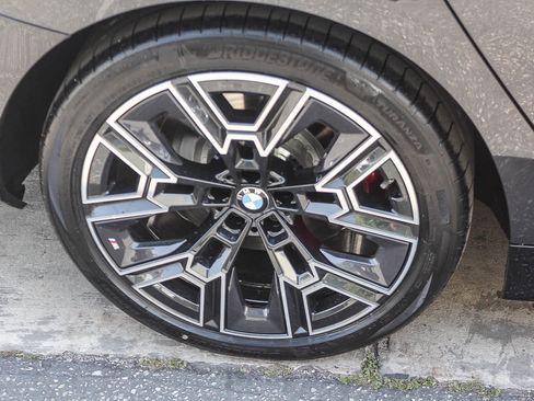 New 2026 BMW 550e xDrive image 14