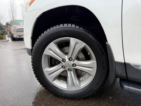 Used 2011 Toyota Highlander Limited image 61