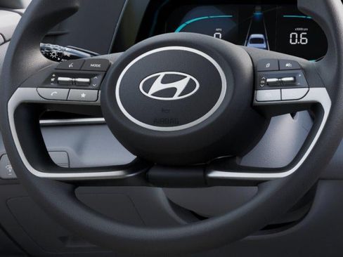 Used 2025 Hyundai Elantra Hybrid FWD image 15