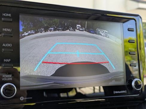 Used 2022 Toyota Corolla LE image 20