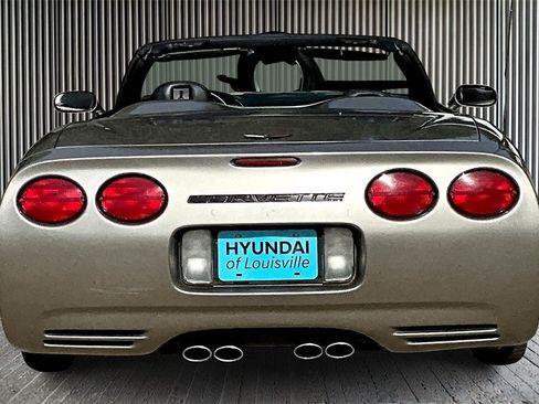 Used 2002 Chevrolet Corvette Convertible w/ Preferred Equipment Group2 image 4
