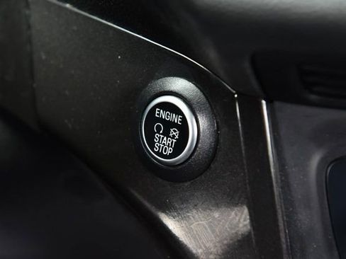 Used 2017 Ford Escape Titanium FWD image 18