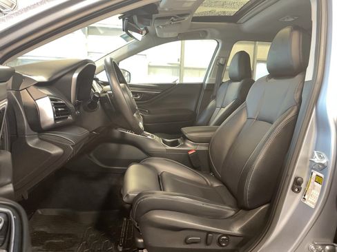 Used 2024 Subaru Outback Limited AWD/4WD image 3