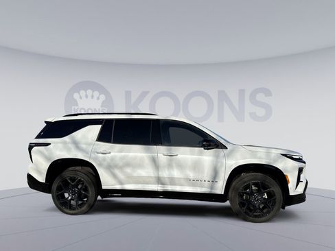 New 2026 Chevrolet Traverse RS image 5