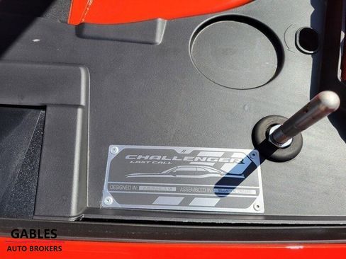 Used 2023 Dodge Challenger R/T w/ Plus Package image 9