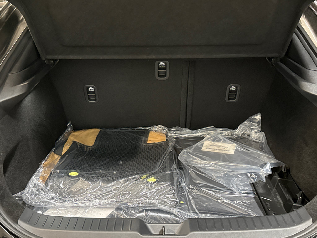 New 2026 MAZDA CX-30 AWD 2.5 S w/ Select Sport Pkg image 3