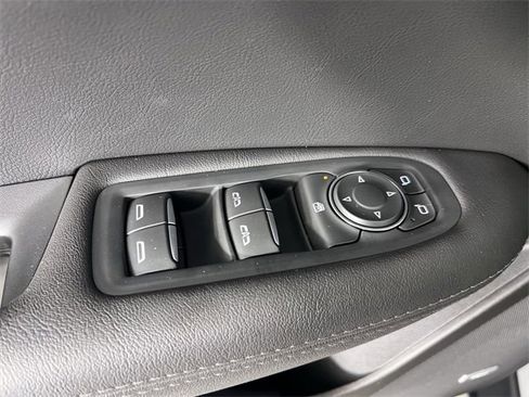 Certified 2025 Cadillac XT5 Luxury image 24