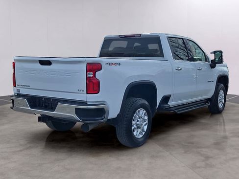Used 2020 Chevrolet Silverado 2500 LTZ image 4