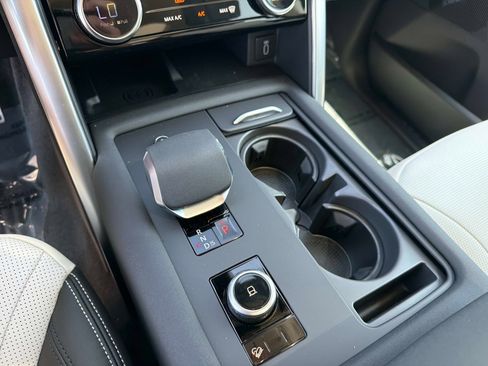 New 2026 Land Rover Discovery Dynamic SE AWD/4WD image 23