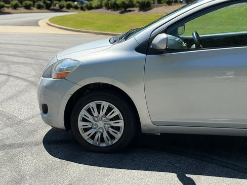 Used 2008 Toyota Yaris S FWD image 11