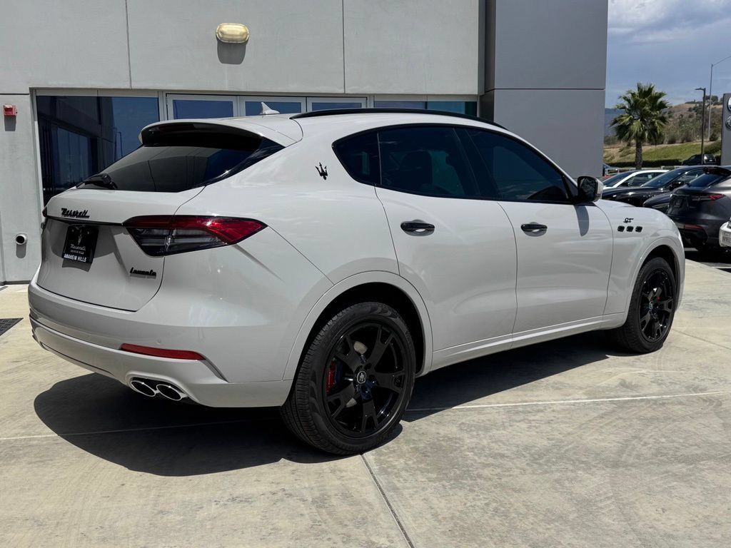 Certified 2023 Maserati Levante GT AWD/4WD image 8