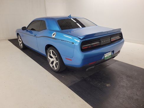 Used 2015 Dodge Challenger SXT Plus w/ Technology Group RWD image 5