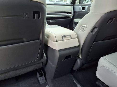 Used 2025 Hyundai Santa Fe Calligraphy FWD image 22
