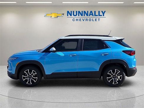 New 2025 Chevrolet TrailBlazer ACTIV w/ Convenience Package image 2