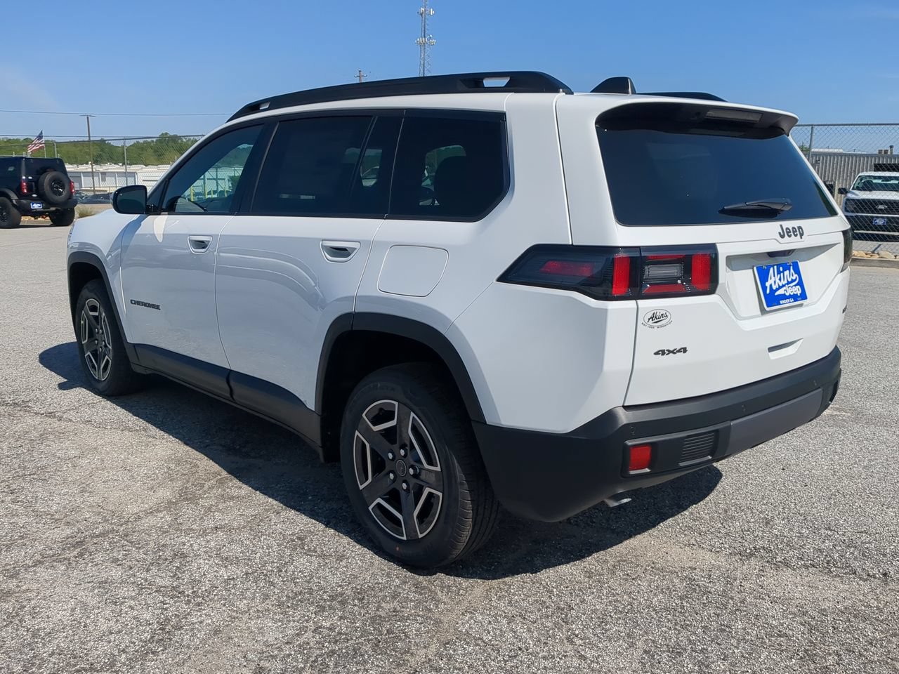 New 2026 Jeep Cherokee Laredo AWD/4WD image 6