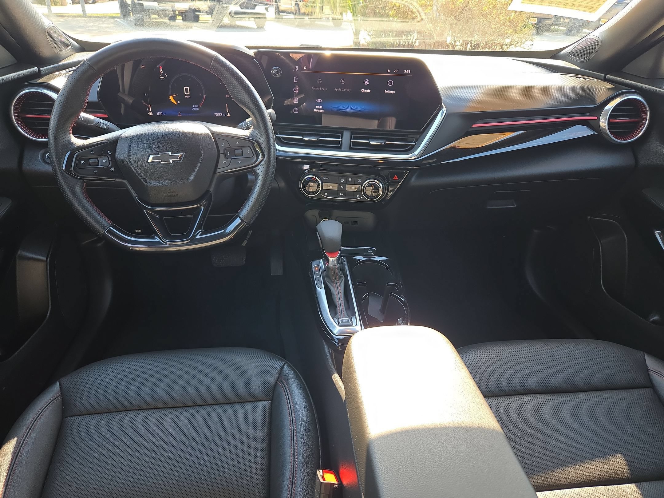 Used 2024 Chevrolet Trax RS w/ Driver Confidence Package FWD image 15