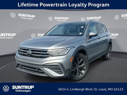Used 2022 Volkswagen Tiguan SE w/ Panoramic Sunroof Package