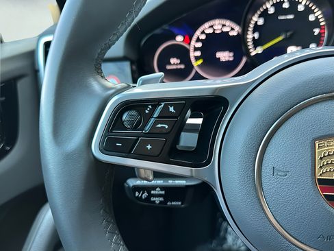 Used 2022 Porsche Cayenne E-Hybrid Coupe AWD/4WD image 62