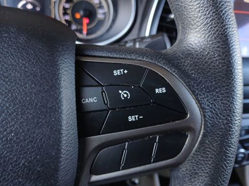 Used 2019 Jeep Cherokee Latitude w/ Popular Appearance Group image 23