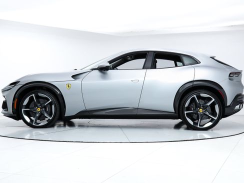 Certified 2024 Ferrari Purosangue image 4