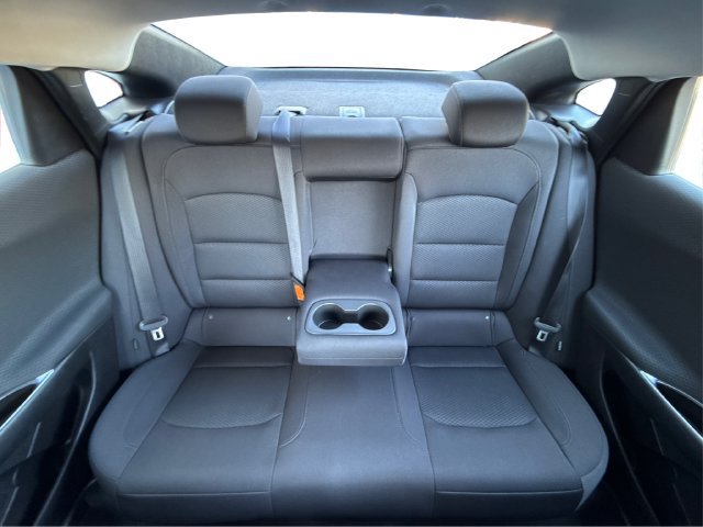 Used 2017 Chevrolet Malibu LT FWD image 16