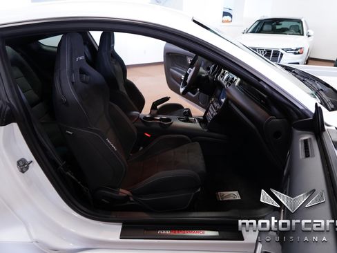 Used 2018 Ford Mustang Shelby GT350 w/ Electronics Package image 34