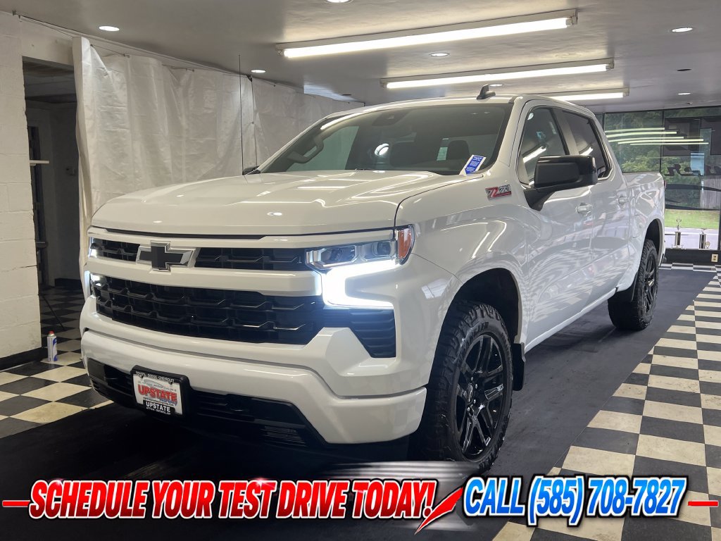 Used 2024 Chevrolet Silverado 1500 RST AWD/4WD image 4