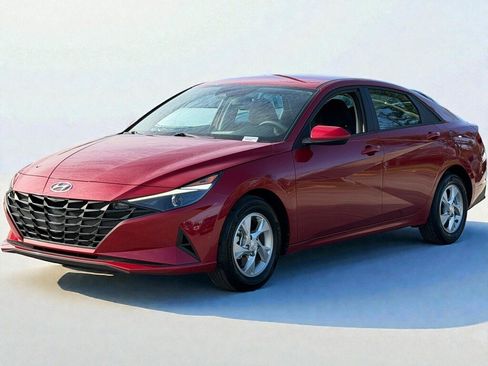 Certified 2023 Hyundai Elantra SE image 6
