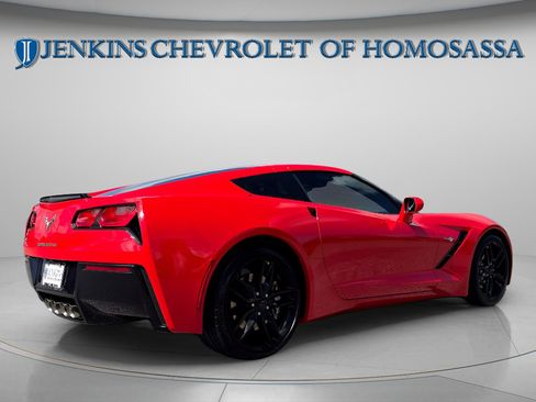 Used 2019 Chevrolet Corvette Stingray Coupe w/ 1LT RWD image 3