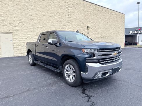 Used 2020 Chevrolet Silverado 1500 LTZ w/ LTZ Premium Package image 7