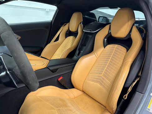 Used 2024 Chevrolet Corvette Stingray Preferred Cpe w/ Z51 Performance Package RWD image 13