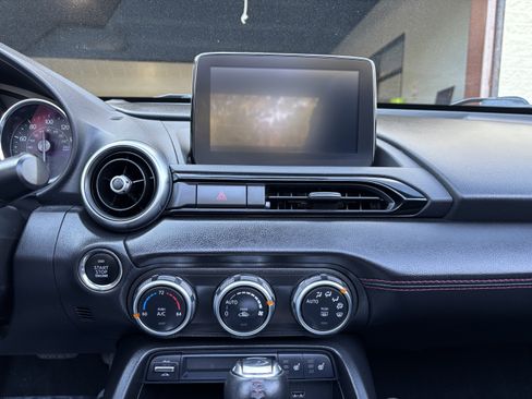 Used 2019 MAZDA MX-5 Miata RF Grand Touring image 27