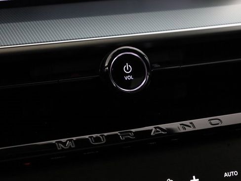 Certified 2025 Nissan Murano SL image 21