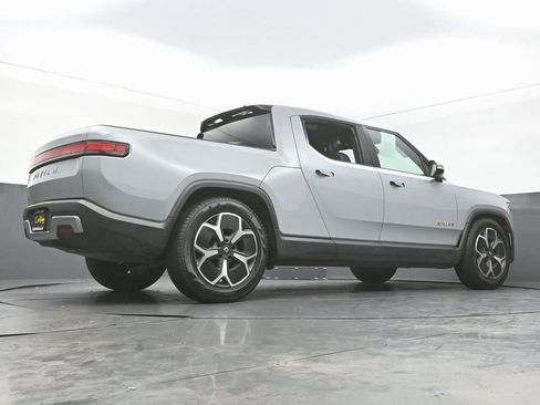 Used 2022 Rivian R1T Adventure image 47