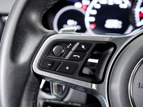 Certified 2019 Porsche Cayenne AWD/4WD image 13