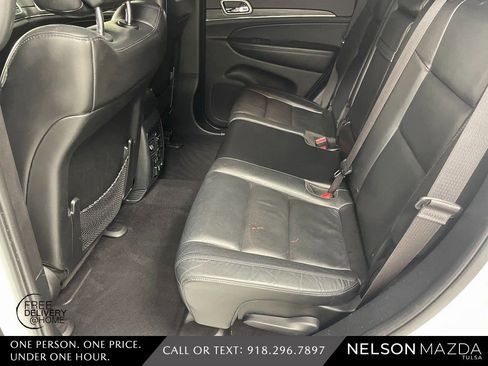 Used 2019 Jeep Grand Cherokee Limited w/ Trailer Tow Group IV image 34