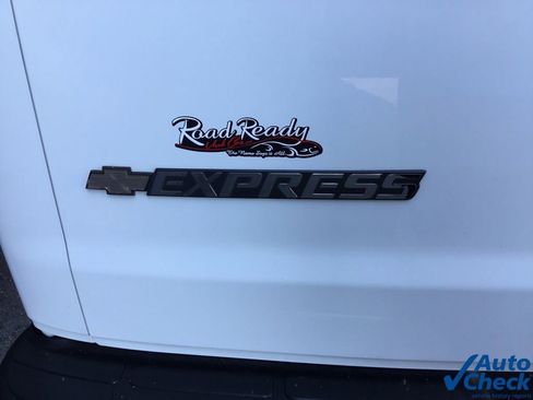Used 2022 Chevrolet Express 2500 Work Van w/ Driver Convenience Package image 15