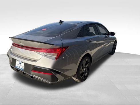 New 2026 Hyundai Elantra SEL Sport image 4