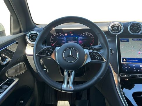 Used 2026 Mercedes-Benz GLC 300 image 18
