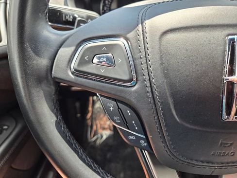 Used 2020 Lincoln MKZ FWD image 29