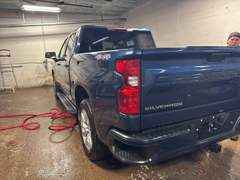 Used 2022 Chevrolet Silverado 1500 Custom image 5