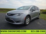 Used 2017 Chrysler Pacifica Touring-L Plus w/ Advanced Safetytec Group image 5