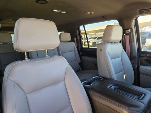 Certified 2023 Chevrolet Suburban LT image 32