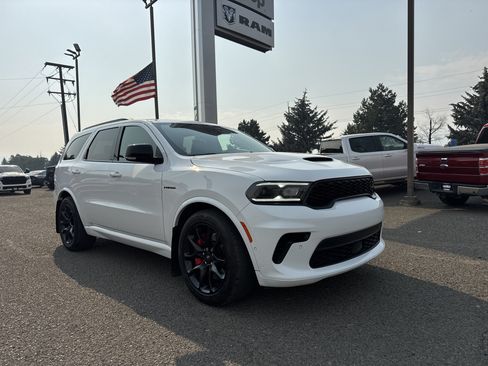 Used 2024 Dodge Durango R/T w/ Tow 'N Go Group AWD/4WD image 1