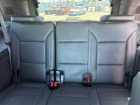 Used 2024 Chevrolet Tahoe Z71 w/ Luxury Package AWD/4WD image 21