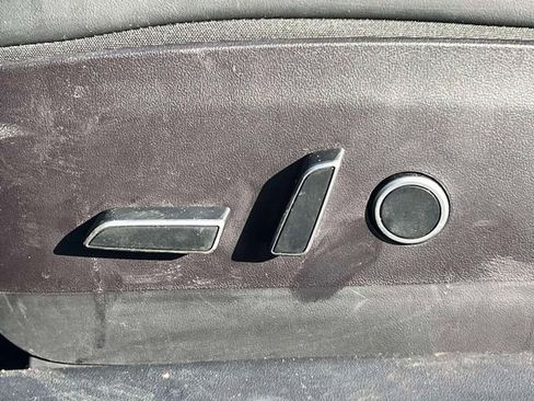 Used 2022 Tesla Model 3 Standard Range image 18