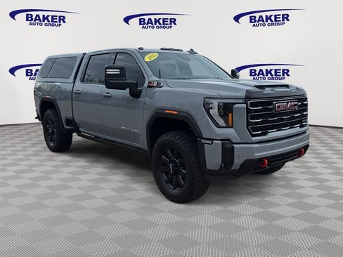 Used 2025 GMC Sierra 2500 AT4 w/ AT4 Premium Plus Package AWD/4WD image 3